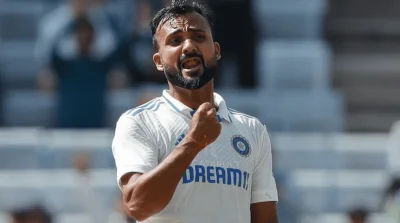 KKR pick Saurabh Dubey as Akash Deep replacement